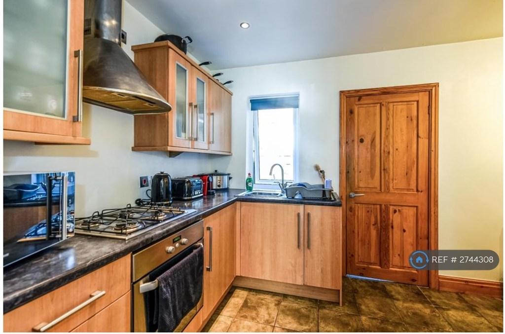 Kitchen 1