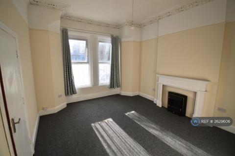 2 bedroom flat to rent, Saunders Street, Southport, PR9