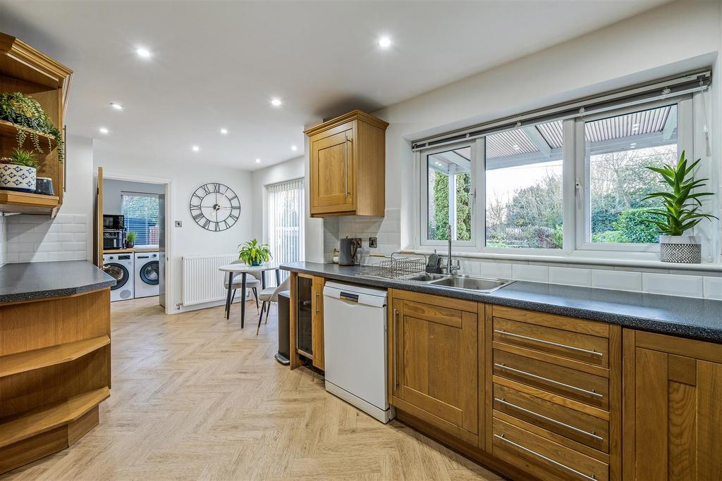 Sketch Ph23 6347899.jpg