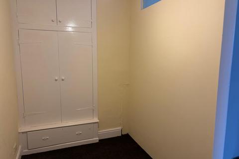 3 bedroom terraced house to rent, Skipton Road, Colne BB8