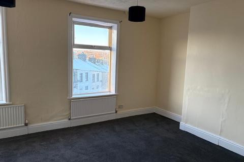 3 bedroom terraced house to rent, Skipton Road, Colne BB8