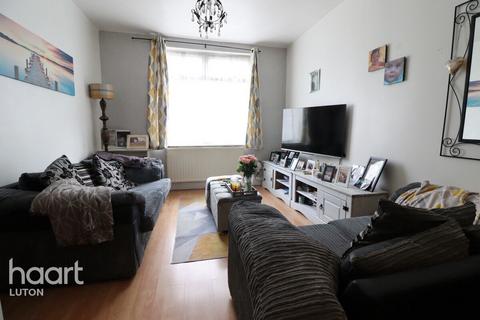 3 bedroom terraced house for sale, Ashton Road, Luton