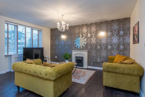 3 bedroom flat to rent, Finchley Road, Hampstead, NW3