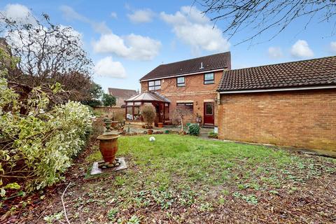 4 bedroom detached house for sale, Boyce Crescent, Milton Keynes MK7