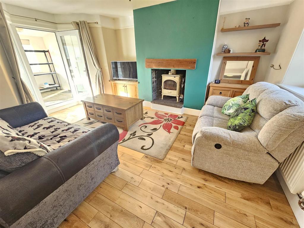 Sitting Room.jpg