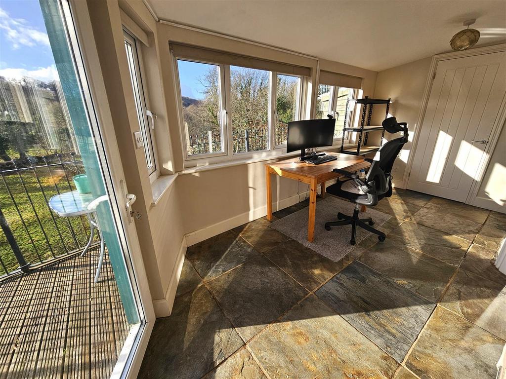 Sun Room.jpg