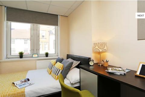 undefined, Upper Parliament Street