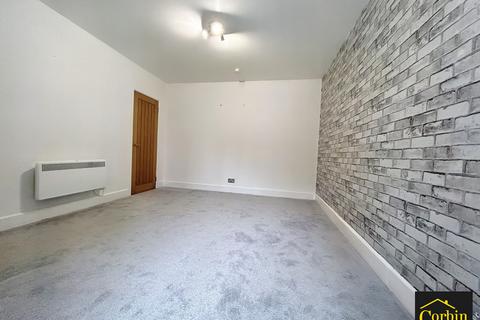 Studio to rent, Ashridge Parade Wimborne Road, Bournemouth, BH10 7