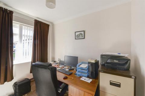 3 bedroom bungalow for sale, Froyle Close, Maidstone ME16