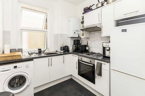 1 bedroom flat to rent, Lingfield Avenue, Kingston Upon Thames KT1