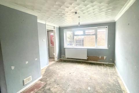 2 bedroom semi-detached house for sale, Sycamore Drive, Huntingdon, PE29