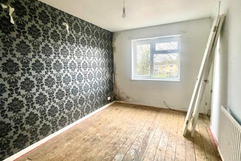 2 bedroom semi-detached house for sale, Sycamore Drive, Huntingdon, PE29