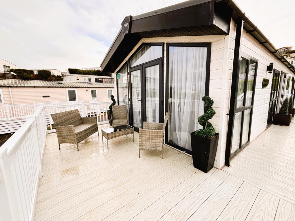 Front deck