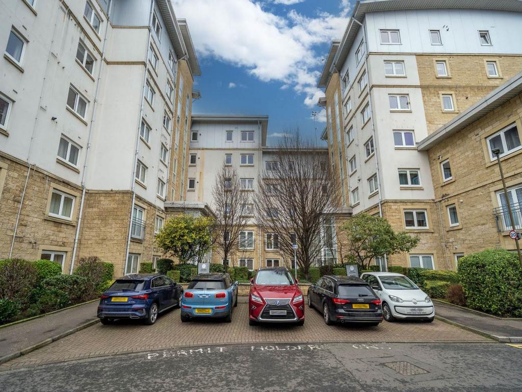 26 Comiston Grove-34-5