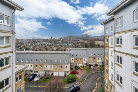 2 bedroom flat to rent, Pilrig Heights, Edinburgh,