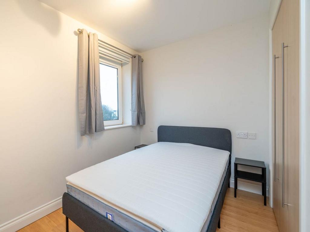 26 Comiston Grove-34-1
