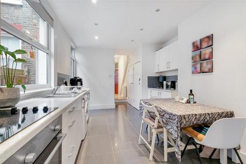 1 bedroom flat to rent, Boundary Road, Colliers Wood SW19