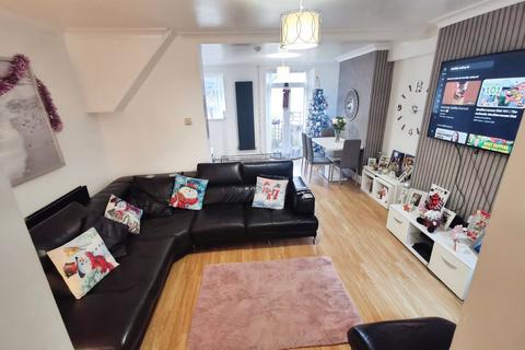 3 bedroom house to rent, Dafalog Tce, Phillipstown, New Tredegar