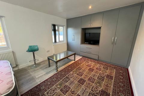 undefined, Roseville Road, HAYES UB3