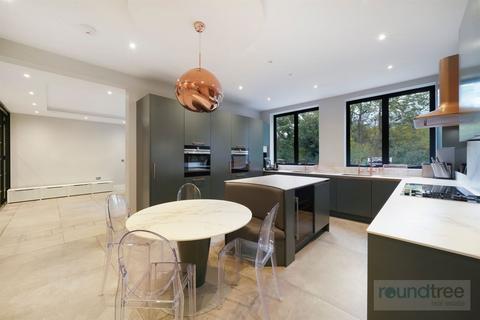 6 bedroom detached house for sale, Danescroft Gardens, Hendon NW4