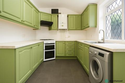 2 bedroom house to rent, Alder Crescent, Luton LU3
