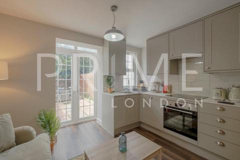 undefined, Kenchester Close, Nine Elms, London