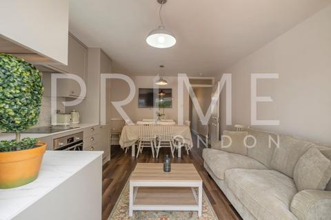 undefined, Kenchester Close, Nine Elms, London