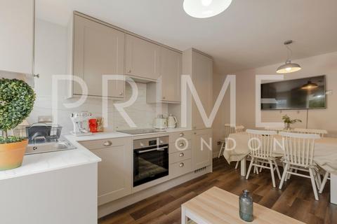 undefined, Kenchester Close, Nine Elms, London