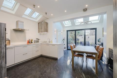4 bedroom terraced house for sale, Bournemouth Road, London SW19