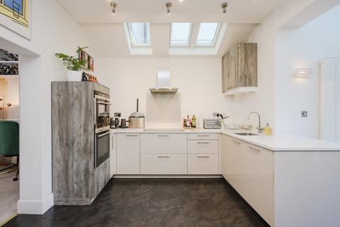 4 bedroom terraced house for sale, Bournemouth Road, London SW19