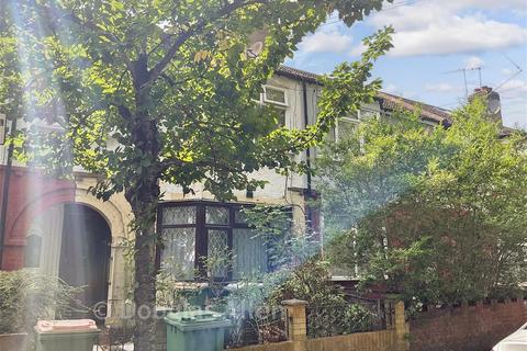 undefined, Gainsborough Avenue, London
