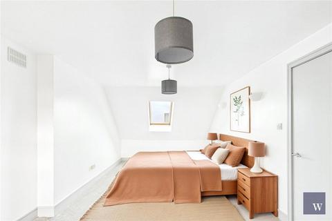 3 bedroom apartment to rent, Drewstead Road, London, SW16
