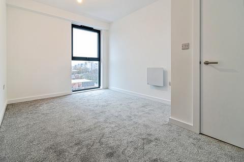 1 bedroom apartment to rent, Berkeley Square, Salford M5