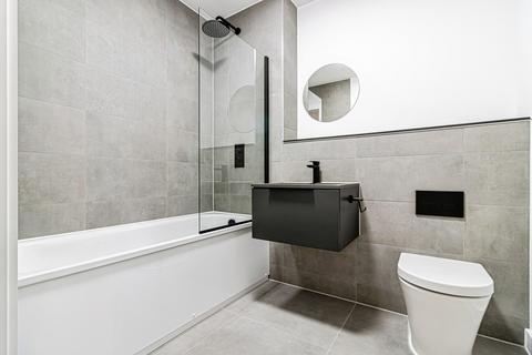 1 bedroom apartment to rent, Berkeley Square, Salford M5