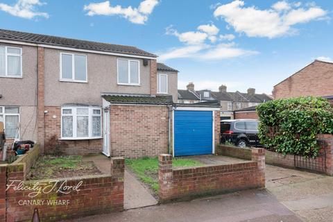 4 bedroom detached house for sale, Blanche Street, London E16