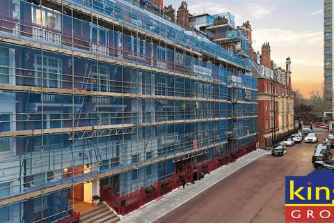2 bedroom flat for sale, Rutland Court, London