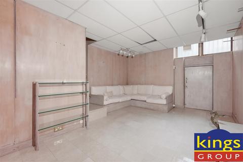 2 bedroom flat for sale, Rutland Court, London