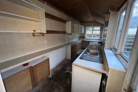 3 bedroom semi-detached house for sale, 62 Baxter Avenue, Kidderminster, DY10 2HB