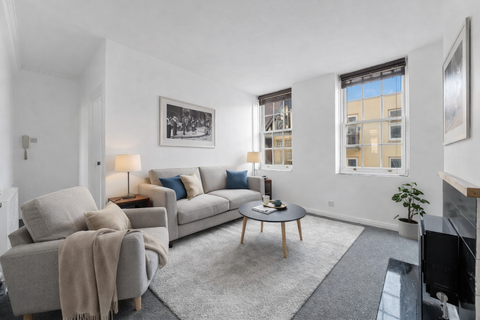 2 bedroom flat for sale, Church Street, Windsor SL4