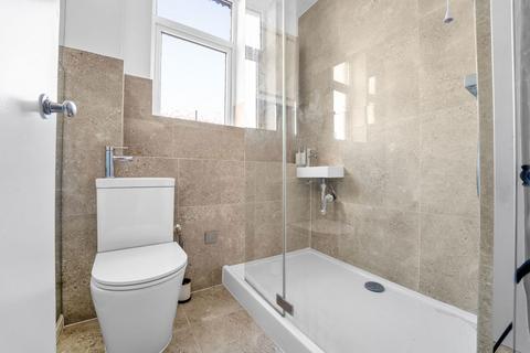 2 bedroom flat for sale, Church Street, Windsor SL4