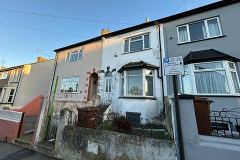 3 bedroom terraced house for sale, 55, Gillingham Road, Gillingham, Kent ME7 4RZ