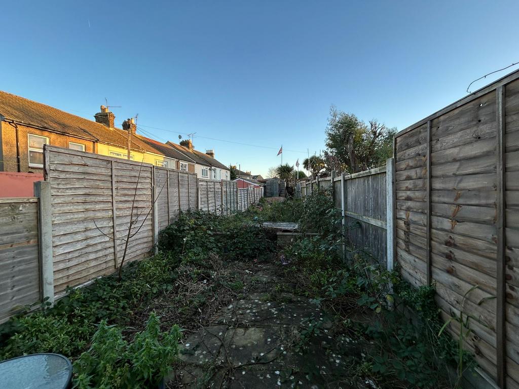 C120398 d 4 c01 4976 9 ebe cd26 d5431855...
