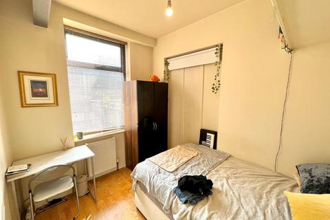 2 bedroom apartment to rent, New Wakefield Street, Wakefield House, M1