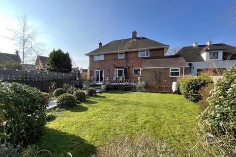 4 bedroom detached house to rent, Rideway Close, Camberley, GU15