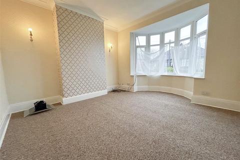 3 bedroom semi-detached house to rent, Firshill Avenue, Sheffield S4