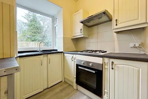 3 bedroom semi-detached house to rent, Firshill Avenue, Sheffield S4