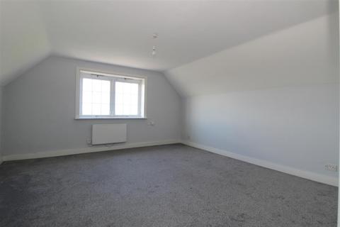 2 bedroom apartment to rent, Sea Road, Westgate-on-Sea