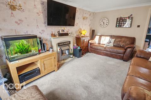 3 bedroom detached house for sale, Cannon Close, Coddington