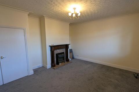 3 bedroom duplex to rent, Albert Road, Southport PR9
