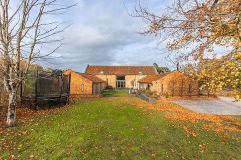 5 bedroom barn for sale, A Standout Chain-Free Barn Conversion in the Desirable Village of Alby